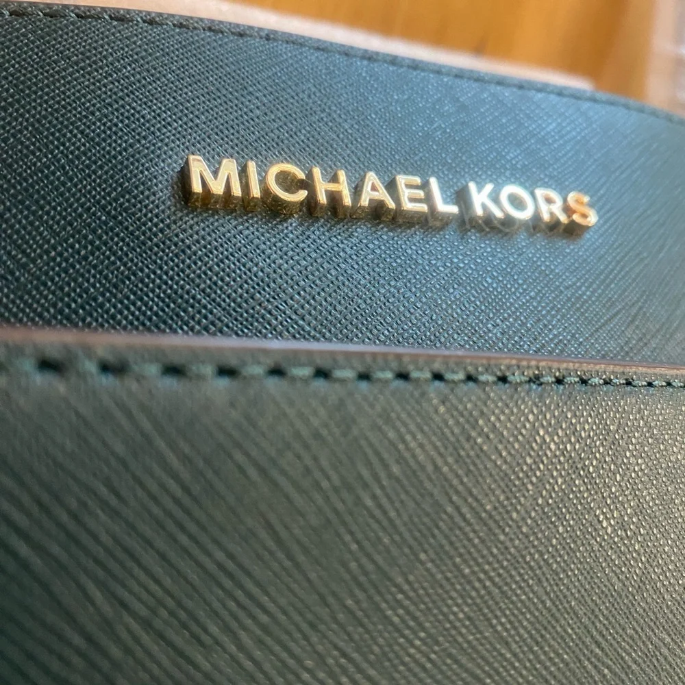 Michael Kors Voyager Large Blue Leather Tote Authentic New w Tags & Dust Bag